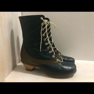 Fluevog Lace up boots